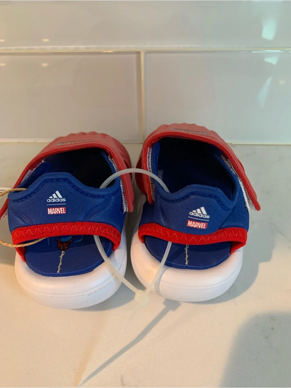 Marvel Super Hero Adventures Toddler Water Sandals – Size 3K – New With Tags